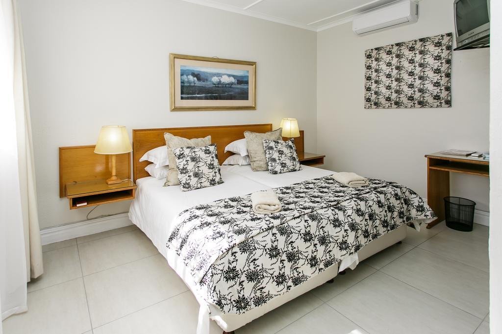 Wagon Wheel Country Lodge Beaufort West Eksteriør billede