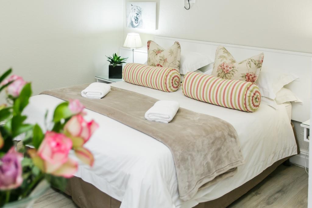 Wagon Wheel Country Lodge Beaufort West Eksteriør billede
