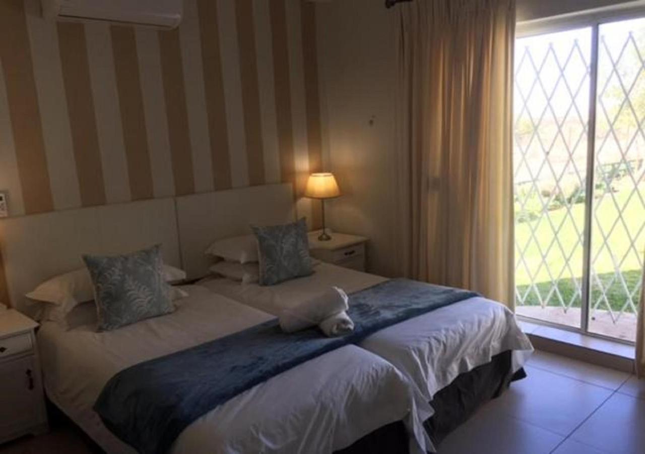 Wagon Wheel Country Lodge Beaufort West Eksteriør billede